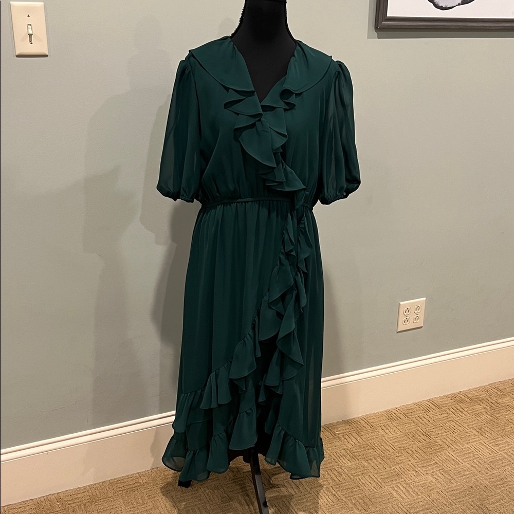 Julian Taylor Green Ruffle Dress-Worn once! Like New